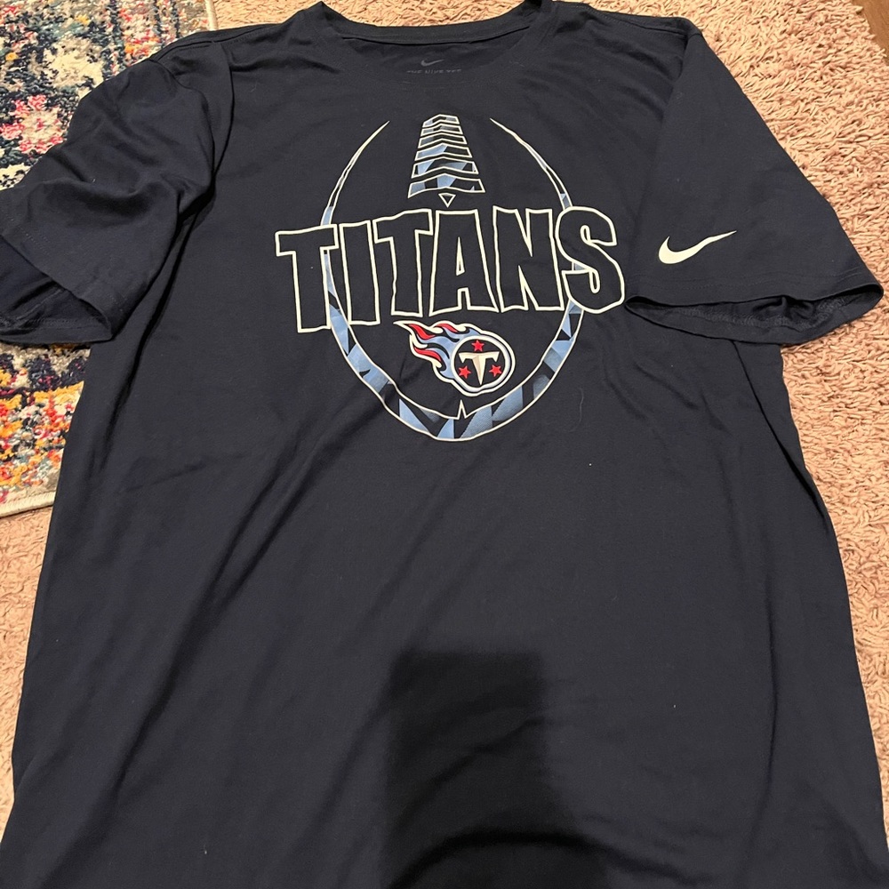 Titans Nike dri fit shirt